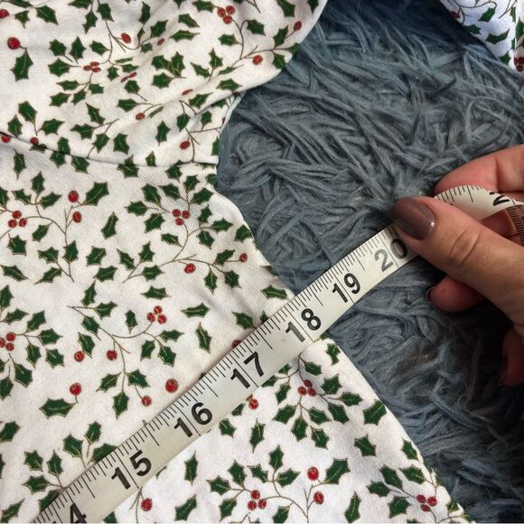 Basic Editions White Green Red Mistletoe Print Long Sleeve Tee Size L - Picture 4 of 5